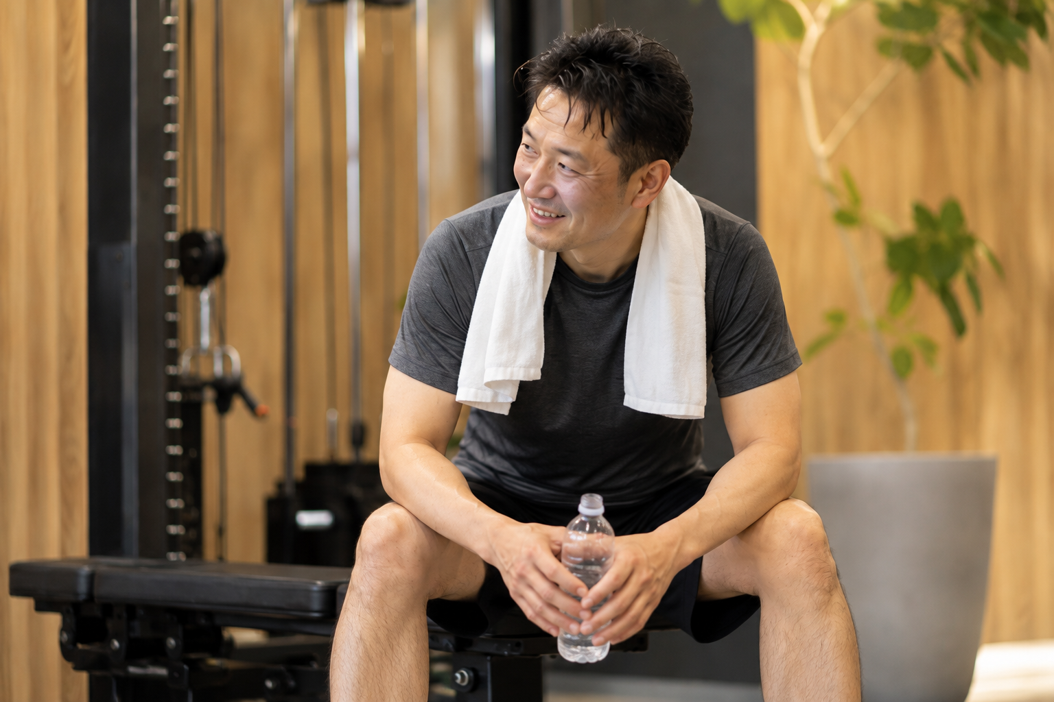 ダイエットと姿勢改善に取り組むR.N様